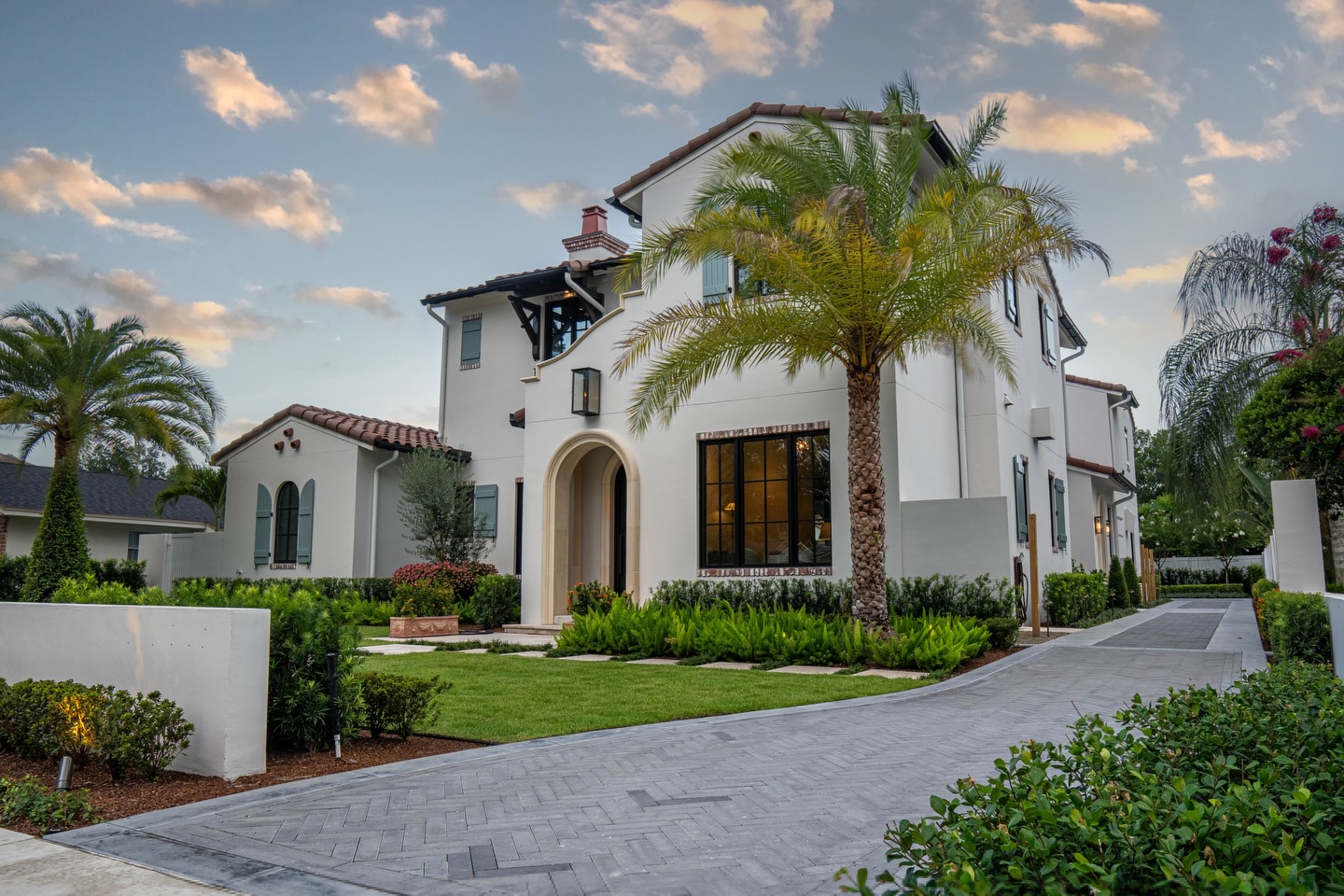 Front entry with tropical landscape